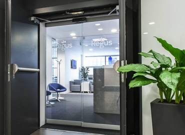 Centros de oficinas disponible para alquilar en Madrid Centro 75 m², Calle de Martinez Villergas 49 - 8 | MatchOffice.es