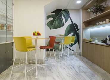 1400 m² Coworking  in Madrid Hortaleza, Calle de Ulises 87 (28043) - 2 | MatchOffice.com
