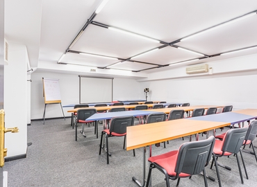 Business center disponible para alquilar en Madrid Centro 45 m², Calle de Josefa Valcárcel 8 - 18 | MatchOffice.es