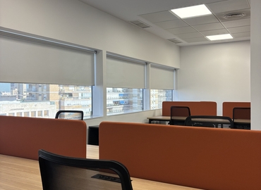 Business center C/ José Delgado Brackembury nº 11 41011 Seville