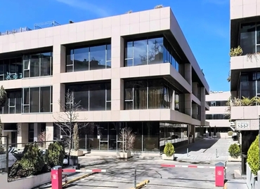 Explore oficinas de coworking en San Sebastián de los Reyes 180 m², Avenida del Cerro del Águila 3 - 1 | MatchOffice.es