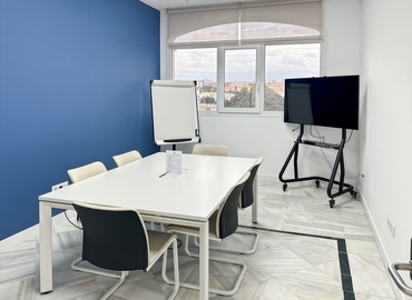 Centros de negocio disponible para alquilar en Málaga 10 m², C/ Flauta Mágica - 2 | MatchOffice.es