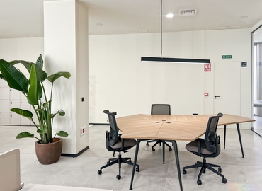 Virtual address in Almeria, Plaza Tomás de Haro (04620) - 1 | MatchOffice.com