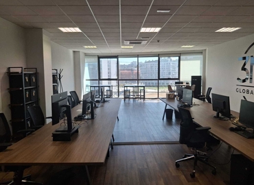 Oficina en alquiler en A Coruña 115 m², Calle Enrique Mariñas Romero Periodista - 9 | MatchOffice
