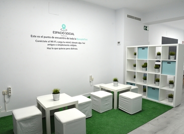 %[location_area] Conference hall in Centro-Moratalaz, Calle Mercurio (28032) - 3 | MatchOffice