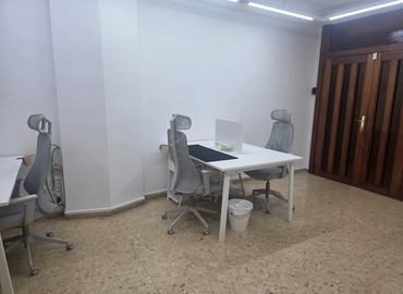 Office Avinguda d'Alexandre Rosselló 07002 Palma de Mallorca