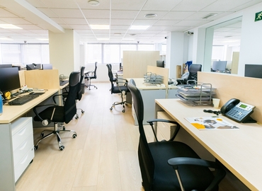 Alquile oficinas de coworking en Madrid Centro 90 m², Calle Lagasca 95 - 6 | MatchOffice.es
