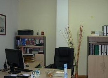 Centros de negocio en alquiler en Zaragoza 30 m², Calle Vicente Berdusán Bloque D-1  - 1 | MatchOffice.es