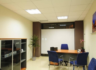 19 m² Serviced office place up for rent in Leon, Plaza Obispo Alcolea 3 (24700) - 2 | MatchOffice.com