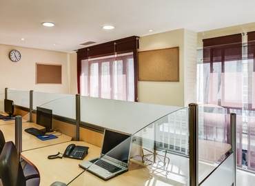 Business center en alquiler en Cádiz 25 m², Calle Santa María 17   - 8 | MatchOffice.es