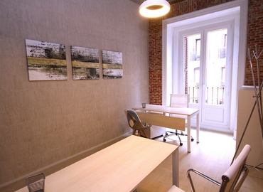 Parque empresarial en alquiler en Madrid Centro 400 m², Calle de Fernando el Santo VI 17 - 4 | MatchOffice.es