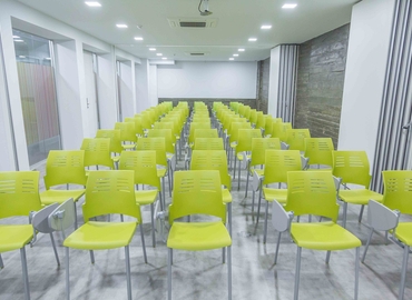 Parque empresarial en alquiler en Madrid Centro 2750 m², Calle Agustín de Foxá - 7 | MatchOffice.es