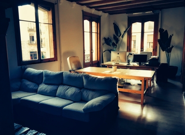 Alquile oficinas compartidas en Eixample 18 m², Avinguda del Portal de l'Àngel 4 - 4 | MatchOffice.es