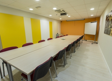 Centros de negocio disponible para alquilar en València 35 m², Camí del Port 143 - 9 | MatchOffice.es