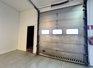 Varasto / tuotantotila Etu-Hankkion katu 1 33700 Tampere