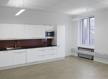 Toimisto Urho Kekkosen katu 4-6 00100 Helsinki