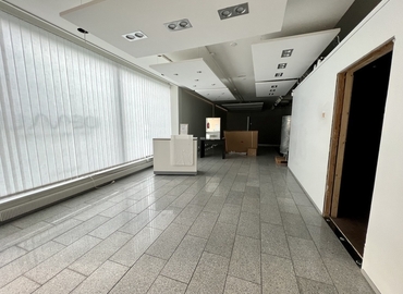 400 m² Store for rent in Vantaa, Santaradantie 10 (01370) - 2 | MatchOffice.com