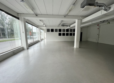 400 m² Shop for rent in Vantaa, Santaradantie 10 (01370) - 0 | MatchOffice