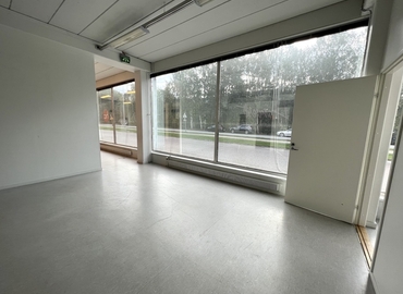 400 m² Commercial shop for rent in Vantaa, Santaradantie 10 (01370) - 7 | MatchOffice