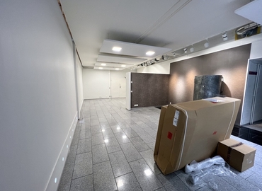 400 m² Shop for rent in Vantaa, Santaradantie 10 (01370) - 5 | MatchOffice