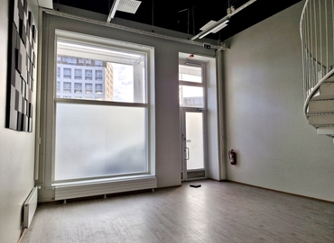 101 m² Store for rent in Vantaa, Zirkonipolku 2 (01700) - 0 | MatchOffice.com