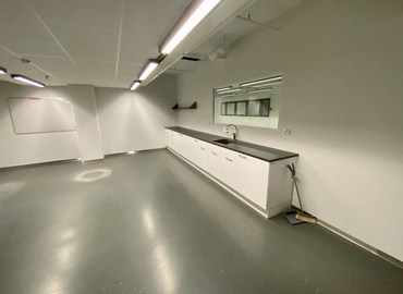 266 m² Warehouse space for rent in Helsinki, Valimotie 21 (00380) - 1 | MatchOffice