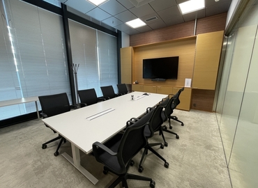 Office Karvaamokuja 2 D 00380 Helsinki