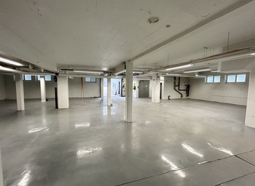 329 m² Commercial warehouse up for rent in Helsinki, Kiviaidankatu 2 (00210) - 0 | MatchOffice.com