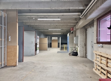 1382 m² Warehouse space up for rent in Vantaa, Vanha Porvoontie 231 (01380) - 7 | MatchOffice.com