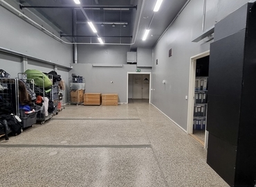 90 m² Warehouse space up for rent in Helsinki, Henry Fordin katu 6 (00150) - 1 | MatchOffice.com