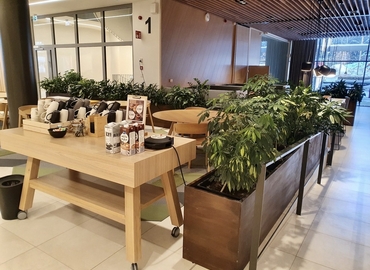 Vapaat toimisto - Helsinki, Karvaamokuja 2 A-B, (00380)  - 22 | MatchOffice.fi