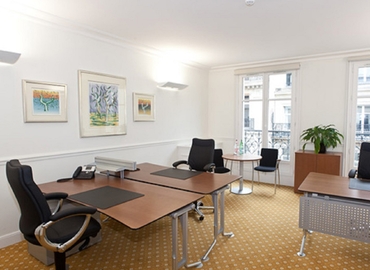 50 m² Business center building available to rent in Paris, 27/29 rue Bassano (75008) - 2 | MatchOffice