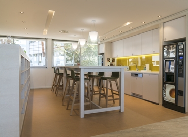 100 m² Business center in Bordeaux, 1 avenue Neil Armstrong (33700) - 4 | MatchOffice.com