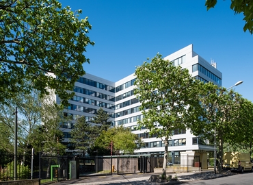 50 m² Business space in Courbevoie, 19-21 Avenue Dubonnet (92400) - 0 | MatchOffice.com