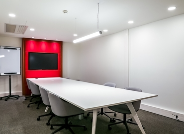 100 m² Conference center in Montigny-le-Bretonneux, 1 Rue Georges Stephenson (78180) - 0 | MatchOffice