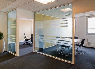 65 m² Conference room in Vanves, 6 rue Auguste Comte (92170) - 1 | MatchOffice.com