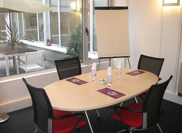 Choose a 40 m² Meeting room in Paris, 5 Rue du Helder (75009) - 3 | MatchOffice.com