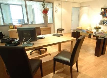 Choose a 15 m² Conference center in Cannes, 37 rue d'Antibes (06400) - 1 | MatchOffice