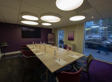 Choose a 24 m² Convention center in Neuilly-Sur-Seine, 60 avenue Charles de Gaulle (92220) - 3 | MatchOffice.com