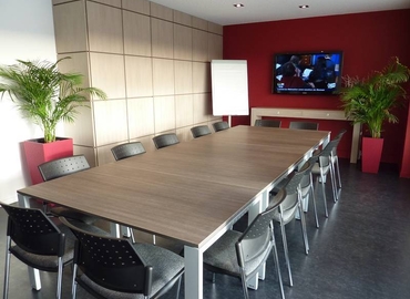 Rent a 18 m² Convention center in Boves, Rue des Indes Noires (80440) - 2 | MatchOffice