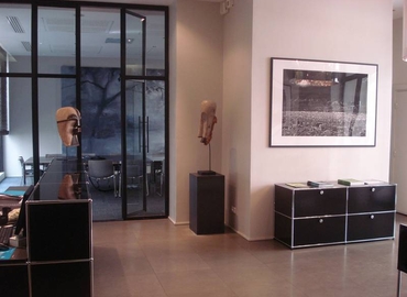 Choose a 30 m² Meeting room in Paris, 7 rue Léo Delibes (75116) - 0 | MatchOffice.com