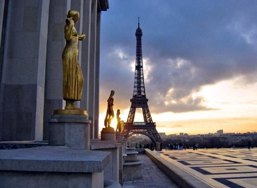 Choose a 30 m² Conference hall in Paris, 7 rue Léo Delibes (75116) - 1 | MatchOffice