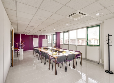 130 m² Business center in Saint Genis Pouilly, Rue Auguste Piccard 30 (01630) - 5 | MatchOffice.com