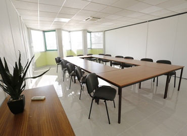 130 m² Serviced office place for rent in Saint Genis Pouilly, Rue Auguste Piccard 30 (01630) - 10 | MatchOffice
