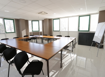 130 m² Business space place for rent in Saint Genis Pouilly, Rue Auguste Piccard 30 (01630) - 12 | MatchOffice