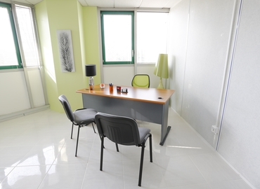 130 m² Business park property for rent in Saint Genis Pouilly, Rue Auguste Piccard 30 (01630) - 14 | MatchOffice.com