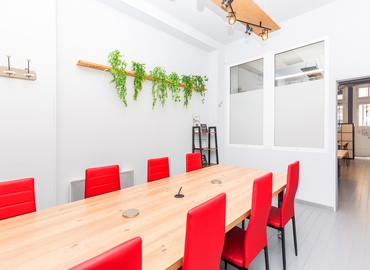 Explore suitable a 55 m² Shared workspace  in Paris, Rue des immeubles Industriels 12 (75011) - 8 | MatchOffice