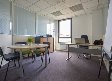 Lease flexible a 30 m² Shared office  in Lille, 679 Avenue de la République (59800) - 2 | MatchOffice.com