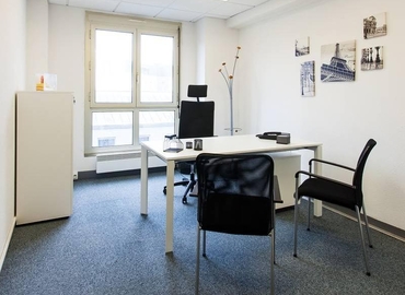 Lease flexible a 25 m² Coworking space  in Nantes, Immeuble L'Acropole (44000) - 3 | MatchOffice.com