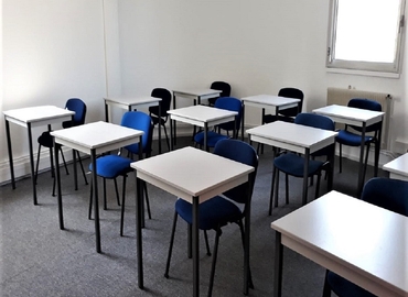 20 m² Business space place available to rent in Angers, Place du Président Kennedy 19 (49100) - 0 | MatchOffice.com
